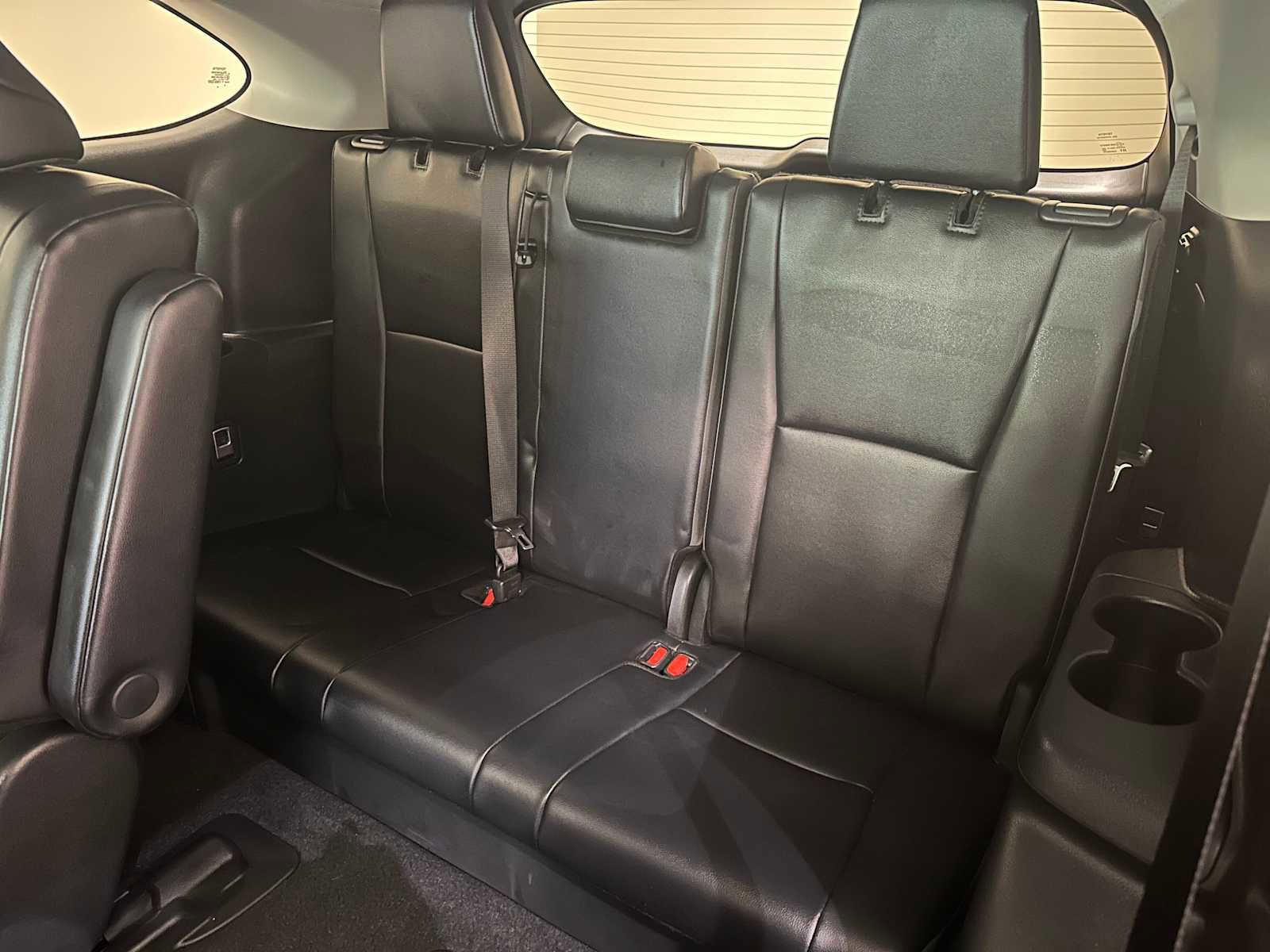 Certified 2025 Toyota Highlander XLE image 25