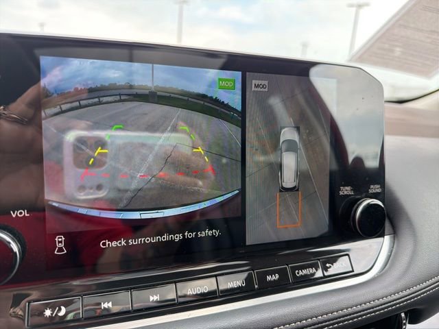 Used 2023 Nissan Rogue SL w/ SL Premium Package FWD image 14