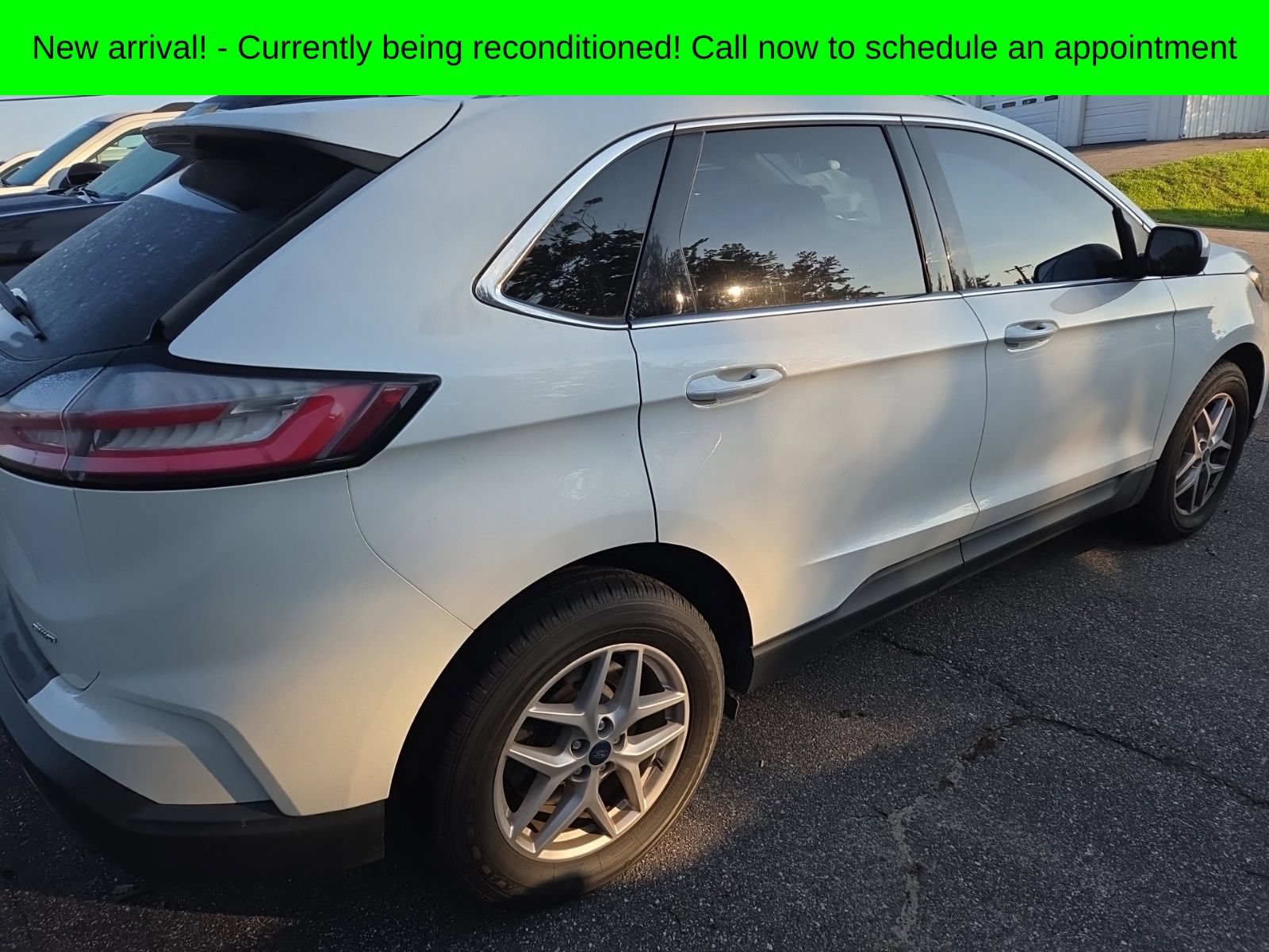 Used 2022 Ford Edge SEL w/ Convenience Package AWD/4WD image 6