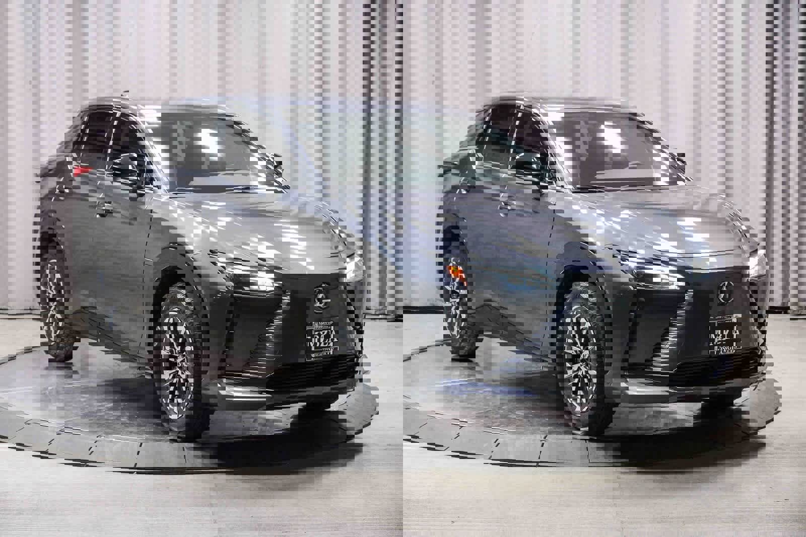 Used 2024 Lexus RZ 300e Premium image 5