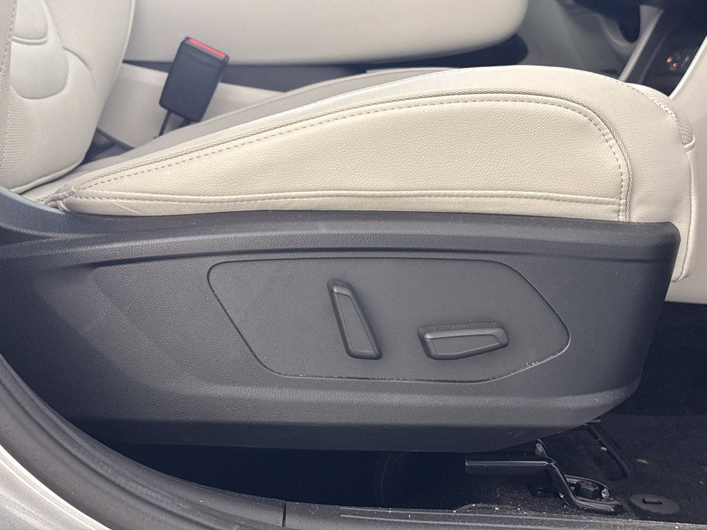 Used 2025 Hyundai Tucson Limited AWD/4WD image 22