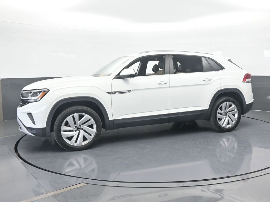 Used 2021 Volkswagen Atlas Cross Sport SE w/ Panoramic Sunroof Package video 2