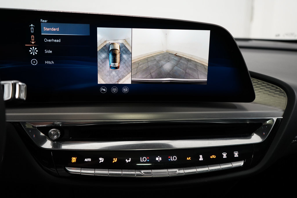 Used 2024 Cadillac Lyriq Luxury AWD/4WD image 19