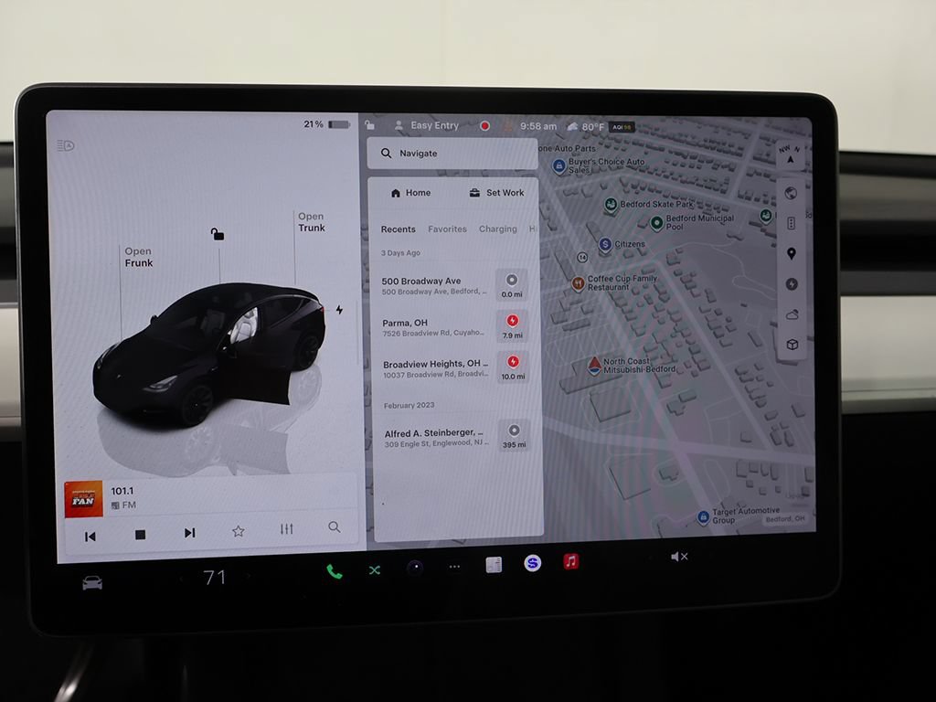 Used 2023 Tesla Model Y Long Range AWD/4WD image 39