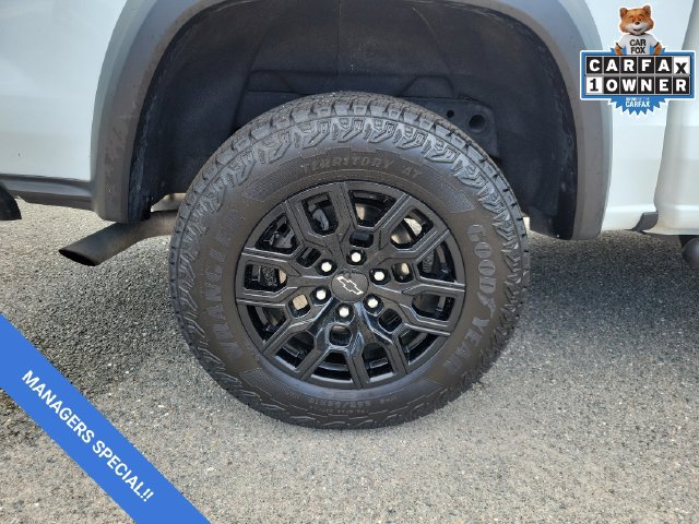 Used 2023 Chevrolet Colorado Trail Boss AWD/4WD image 5