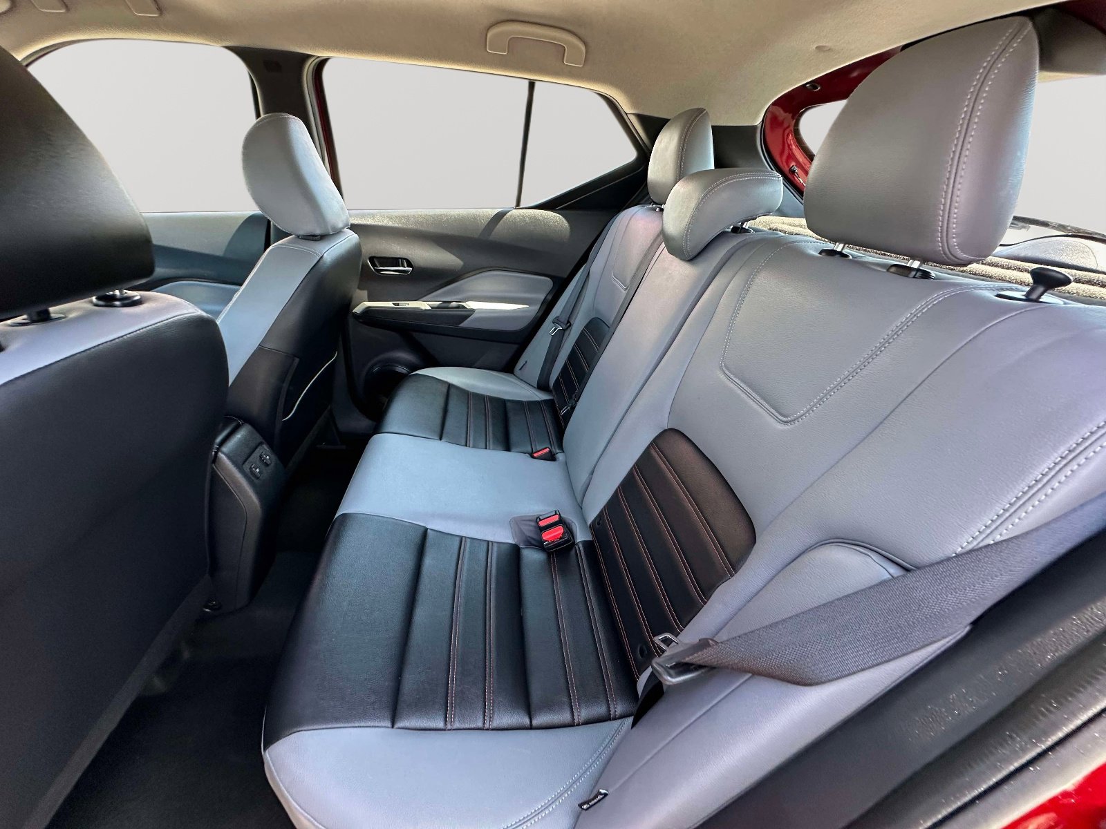 Used 2023 Nissan Kicks SR w/ SR Premium Package image 27