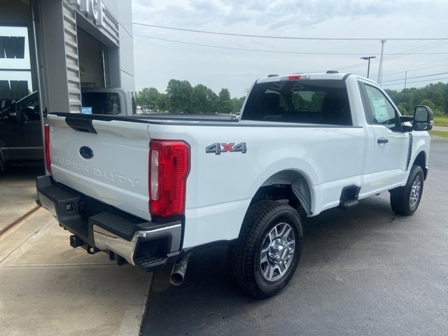 New 2025 Ford F350 4x4 Regular Cab Super Duty image 3