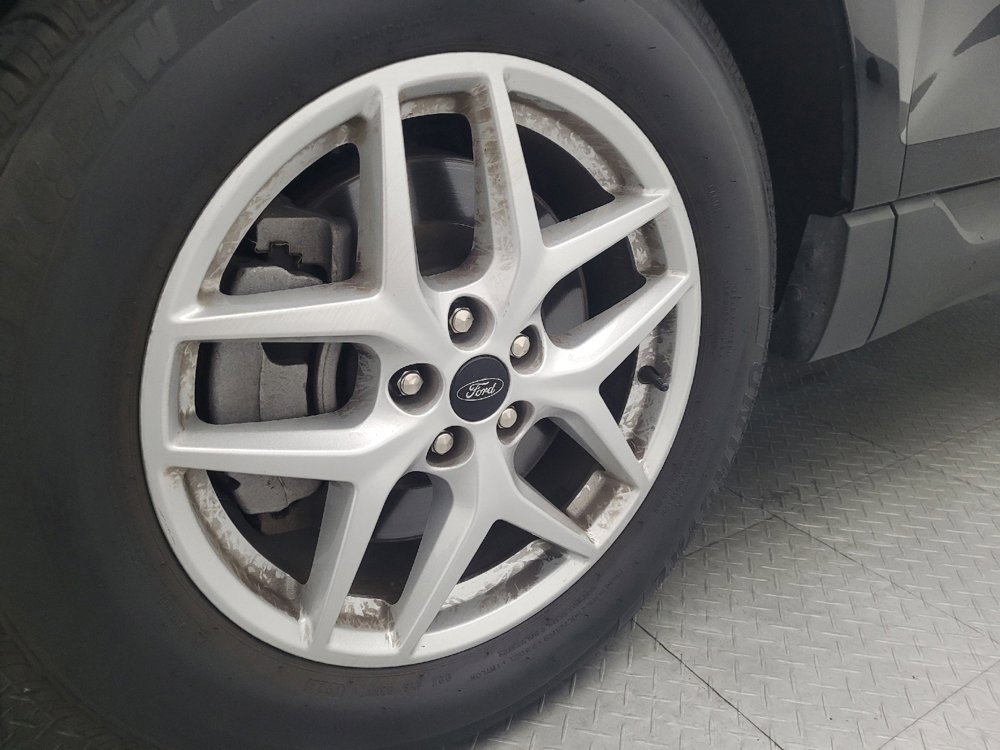 Used 2023 Ford Edge SEL image 31