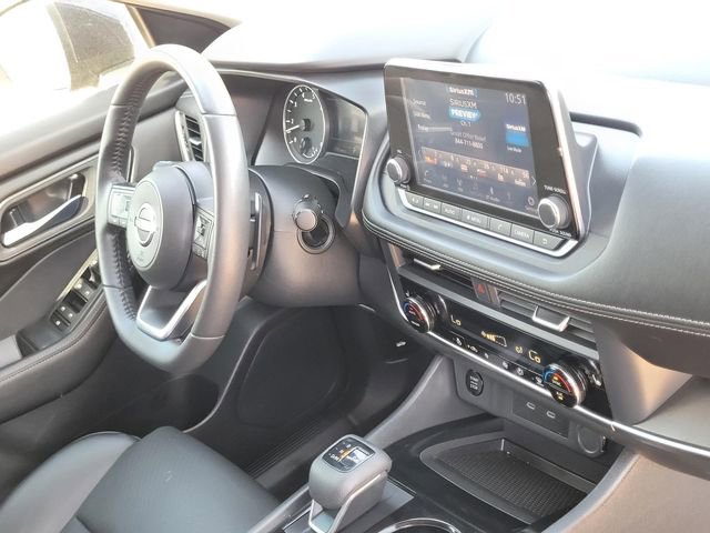 Used 2024 Nissan Rogue SV w/ SV Premium Package image 11