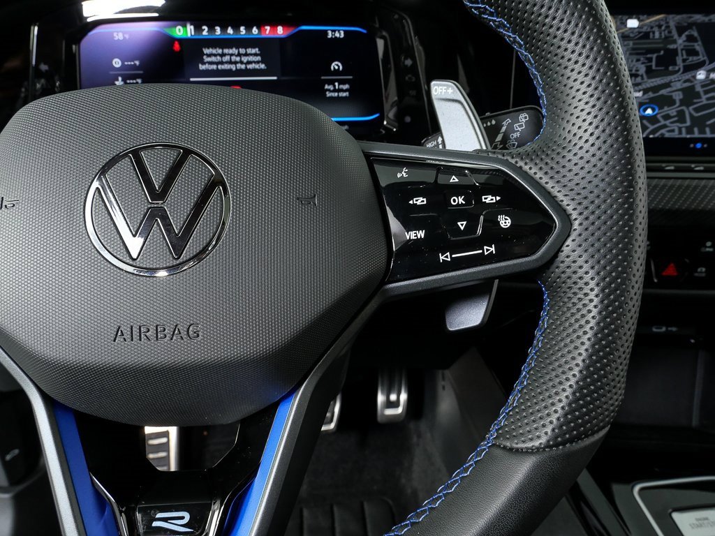 Used 2023 Volkswagen Golf R image 10