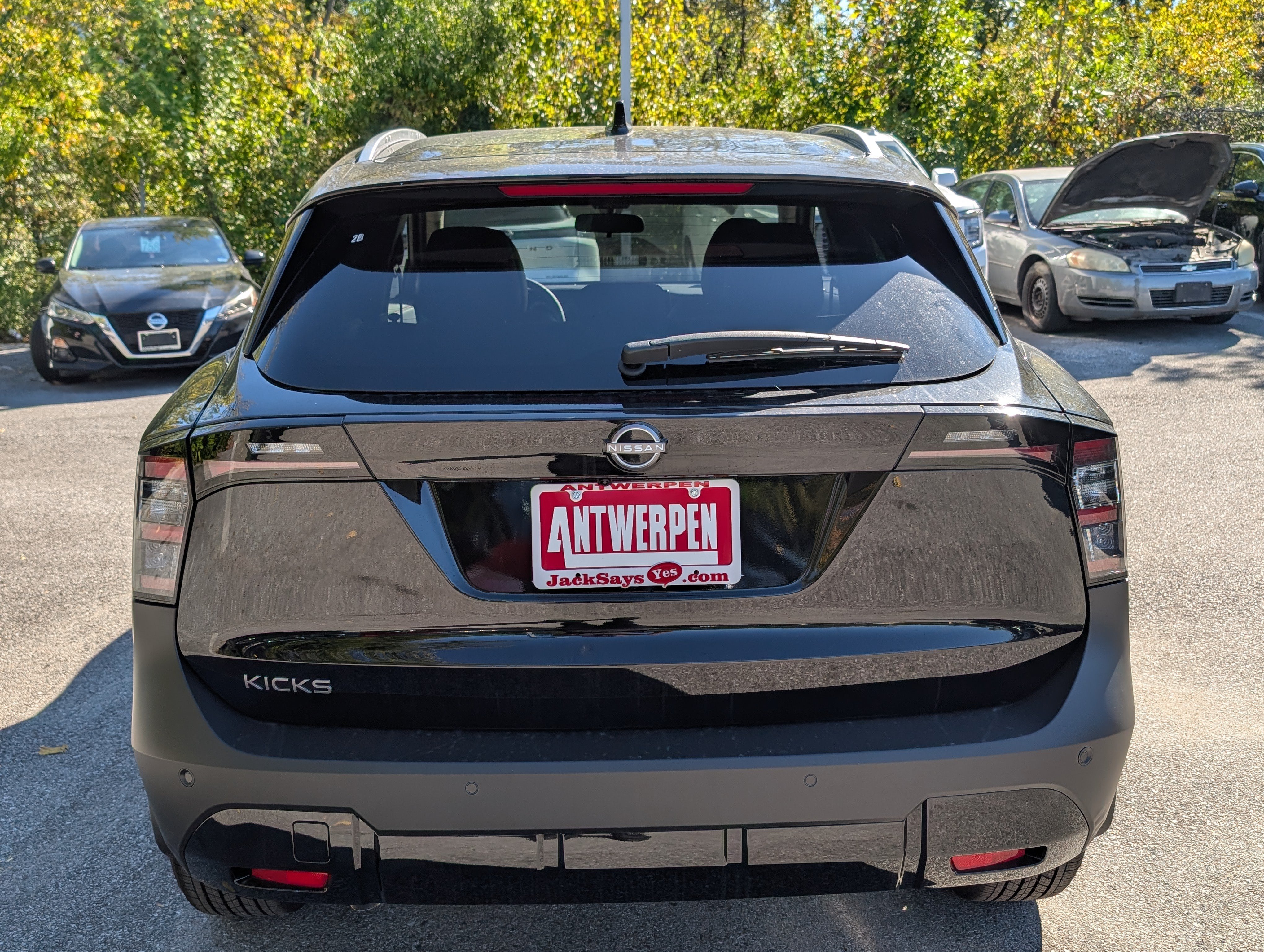 New 2027 Nissan Kicks SR FWD image 4