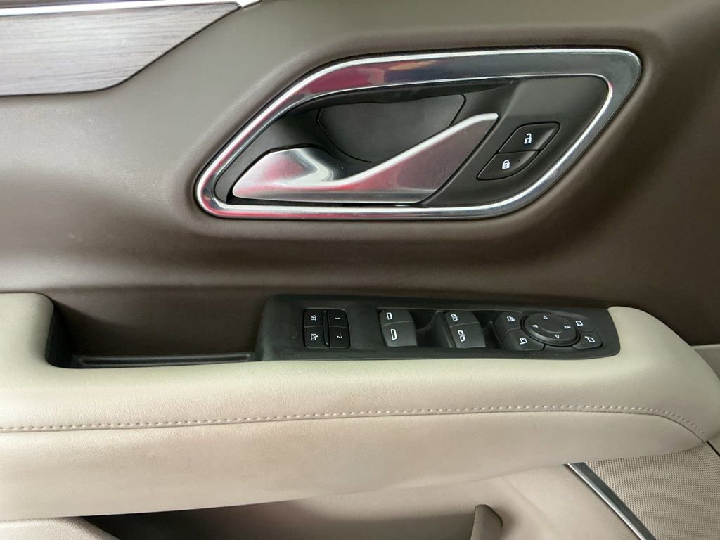 Used 2022 Chevrolet Tahoe LT w/ LT Signature Package RWD image 18