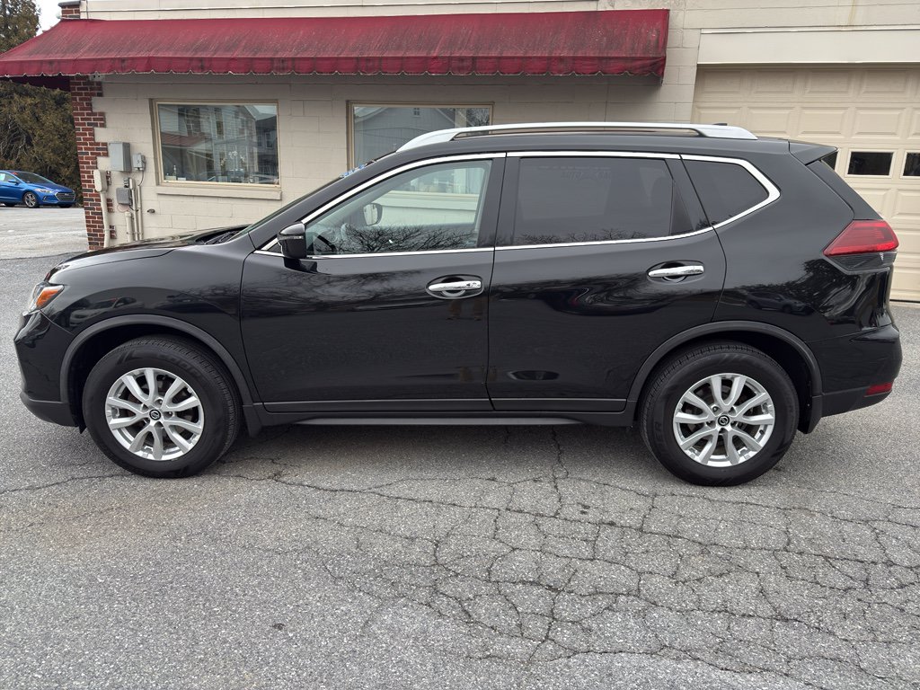 Used 2018 Nissan Rogue SV AWD/4WD image 2