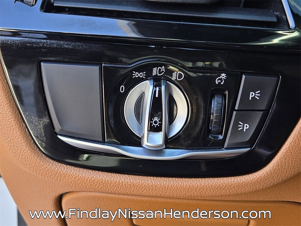 Used 2019 BMW 540i w/ Convenience Package image 22