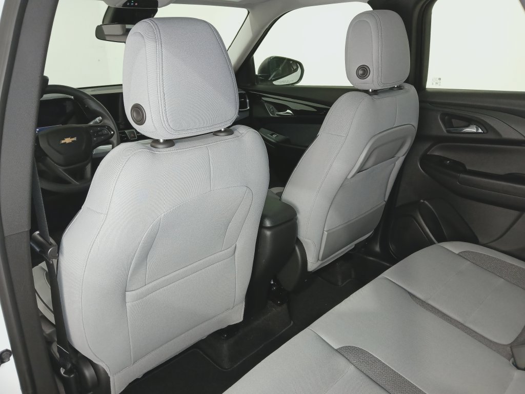 Used 2024 Chevrolet TrailBlazer LS FWD image 14
