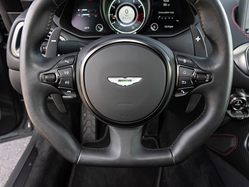 Used 2023 Aston Martin V8 Vantage Coupe image 32