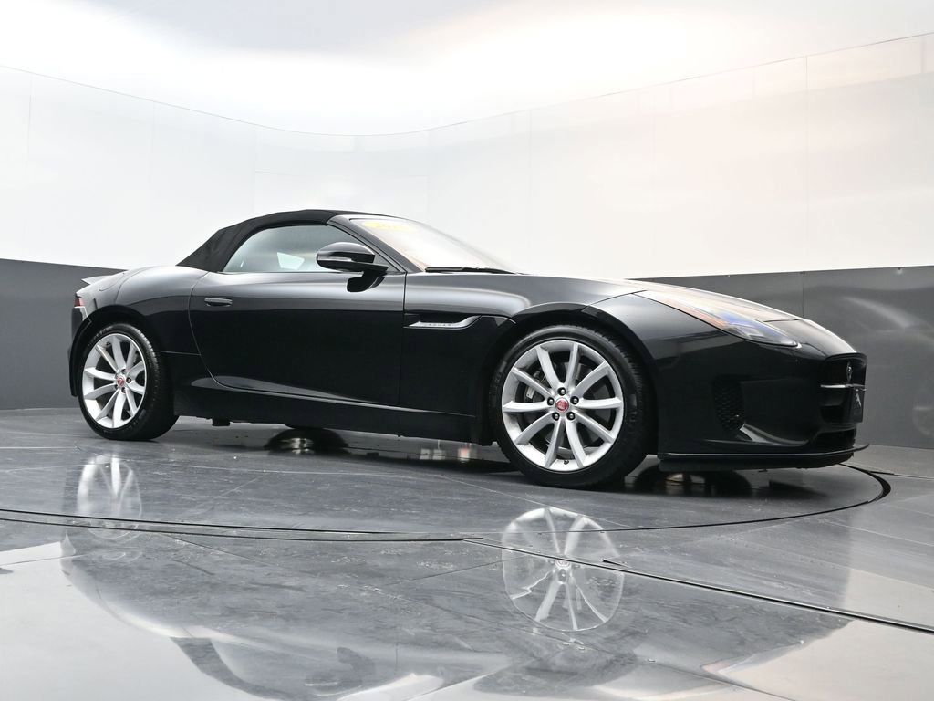 Used 2018 Jaguar F-TYPE Convertible image 21