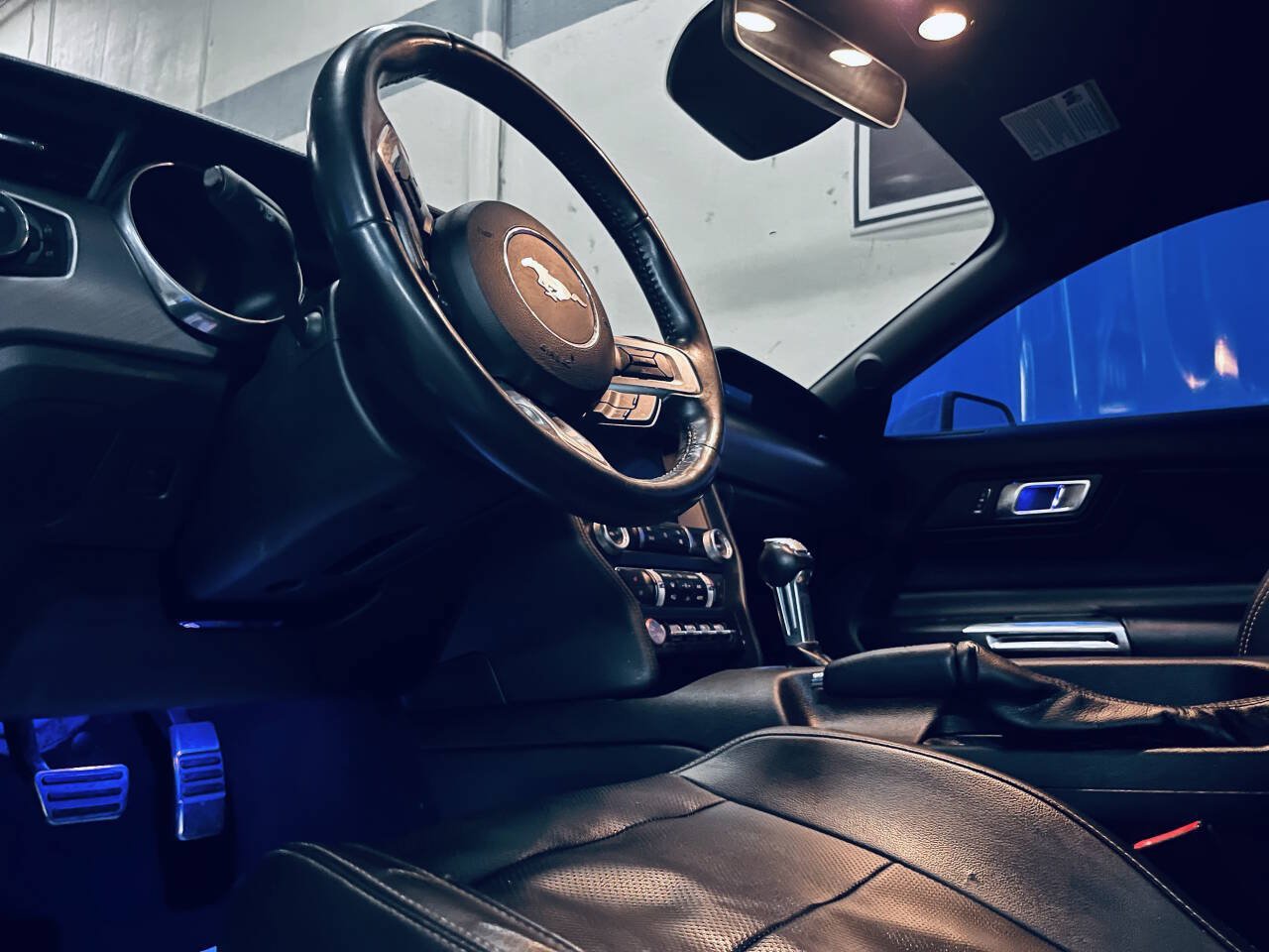 Used 2021 Ford Mustang Premium RWD image 15