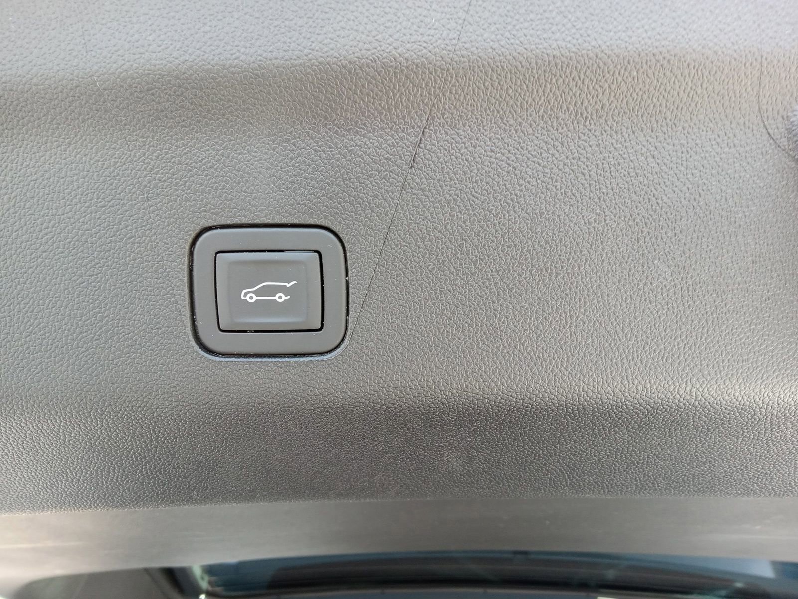 Used 2025 Cadillac Escalade V w/ LPO, ONYX Package image 30