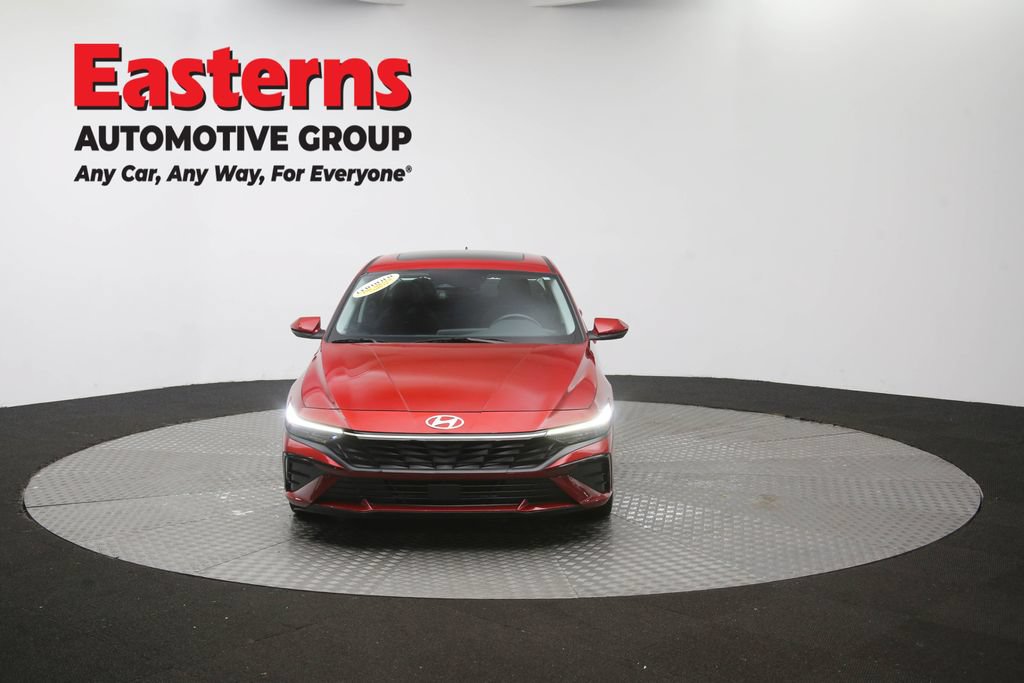 Used 2025 Hyundai Elantra SEL FWD image 55