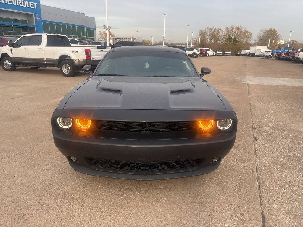 Used 2022 Dodge Challenger SXT w/ Blacktop Package image 2
