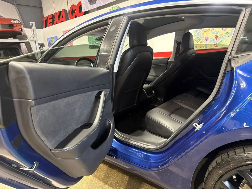 Used 2019 Tesla Model 3 Long Range AWD/4WD image 46