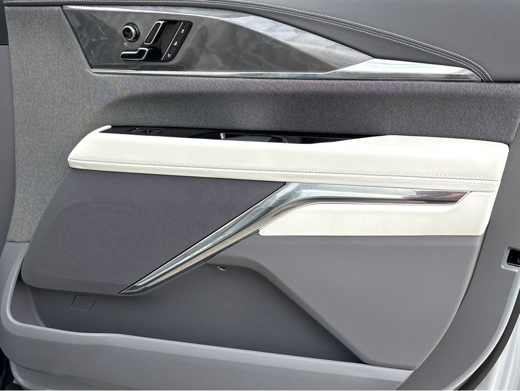 New 2026 Cadillac Escalade IQL Sport 1 AWD/4WD image 13
