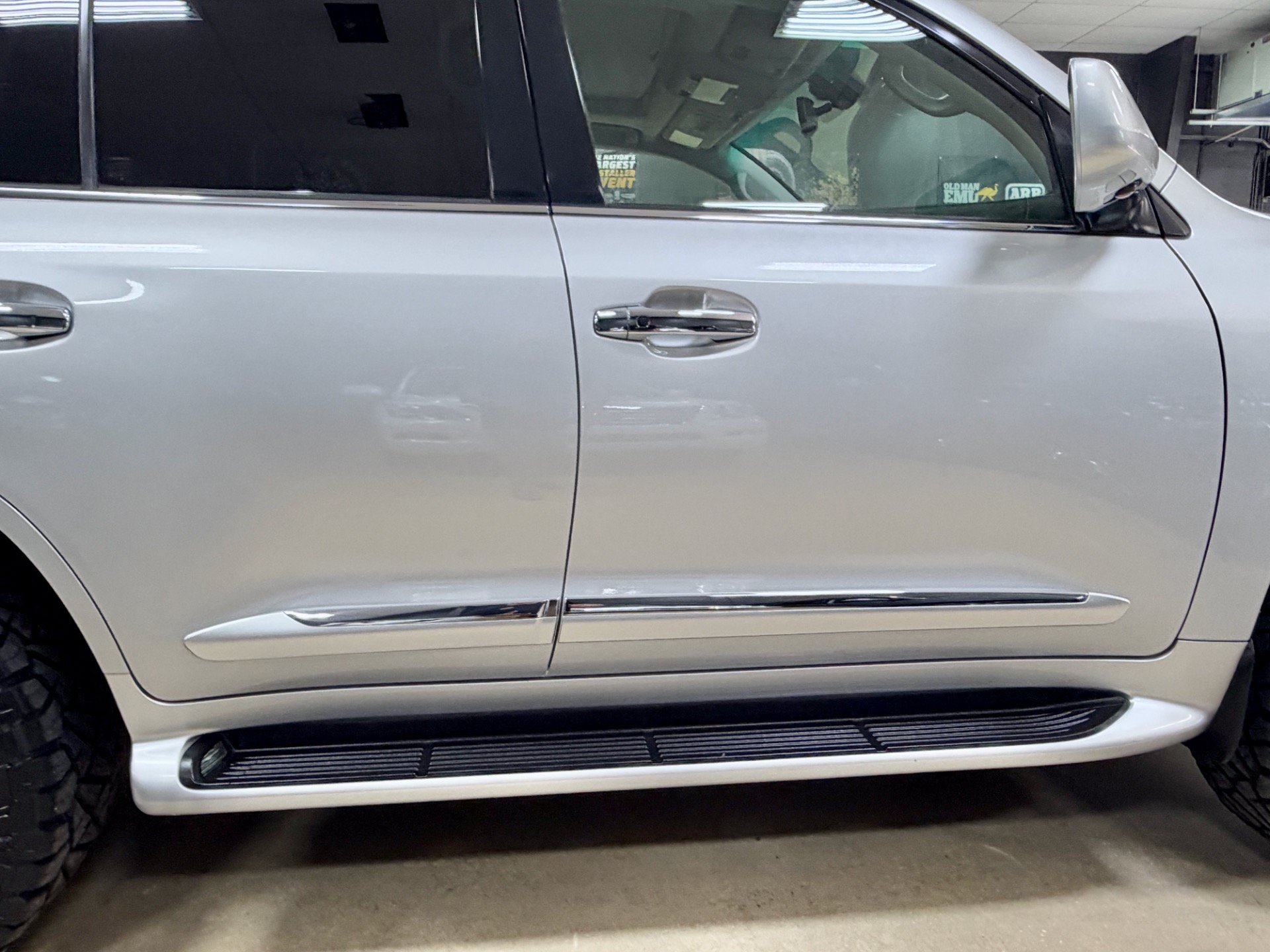 Used 2010 Lexus LX 570 4WD image 13
