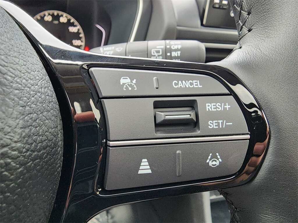 Certified 2024 Honda Pilot Touring image 33