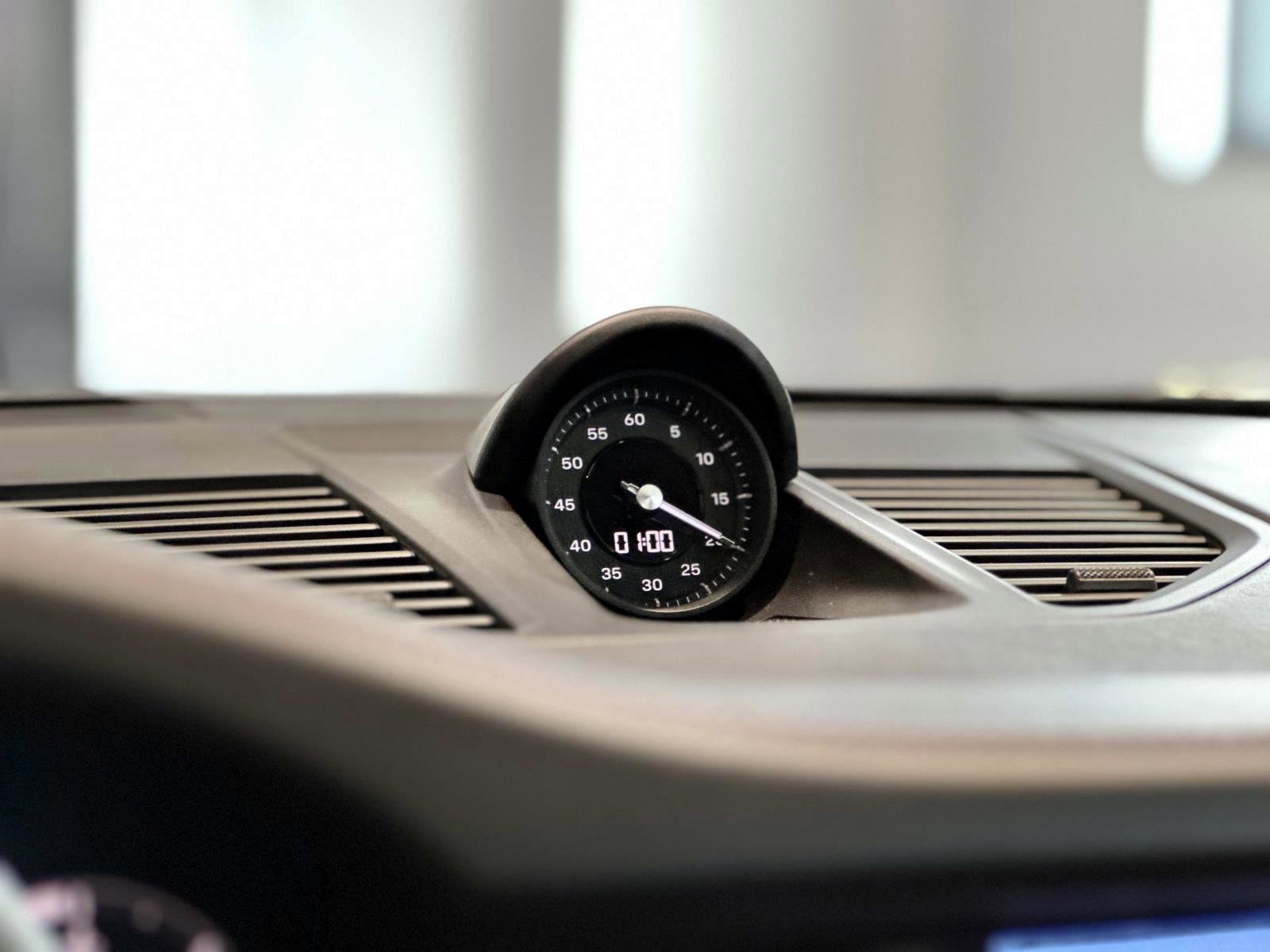 Certified 2024 Porsche 911 Carrera image 13