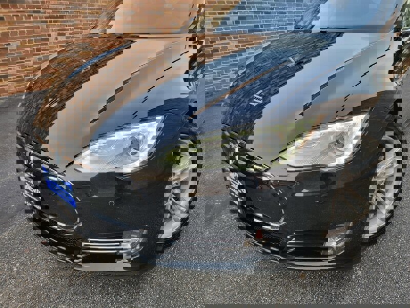 Used 2016 Tesla Model S 70D image 33