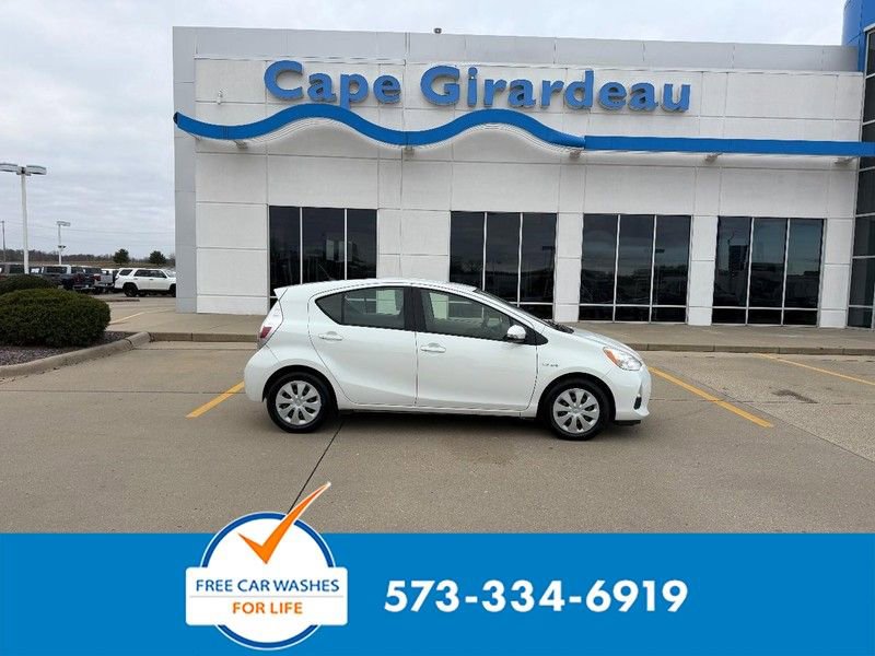 Used 2013 Toyota Prius C Two image 1