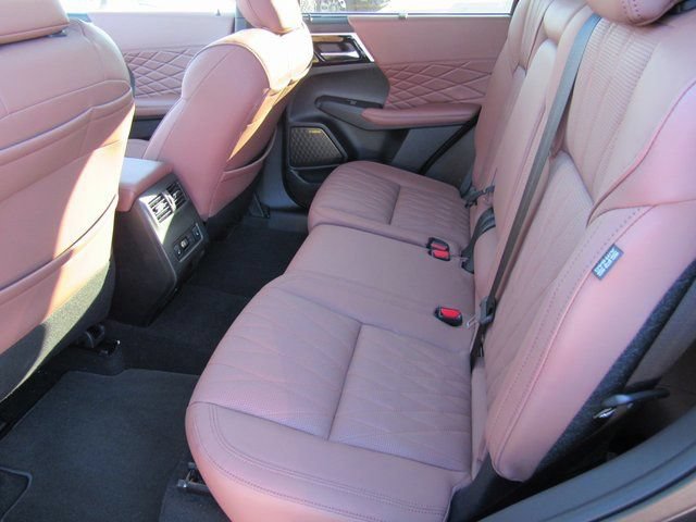 Used 2025 Mitsubishi Outlander SEL AWD/4WD image 11