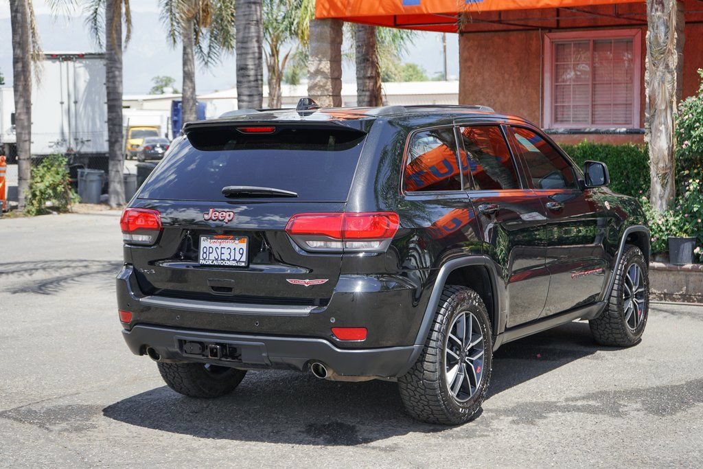 Used 2020 Jeep Grand Cherokee Trailhawk AWD/4WD image 9