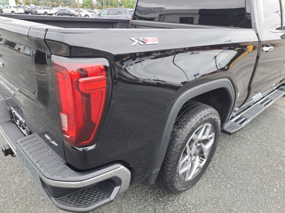 Used 2023 GMC Sierra 1500 SLT w/ SLT Premium Package AWD/4WD image 19