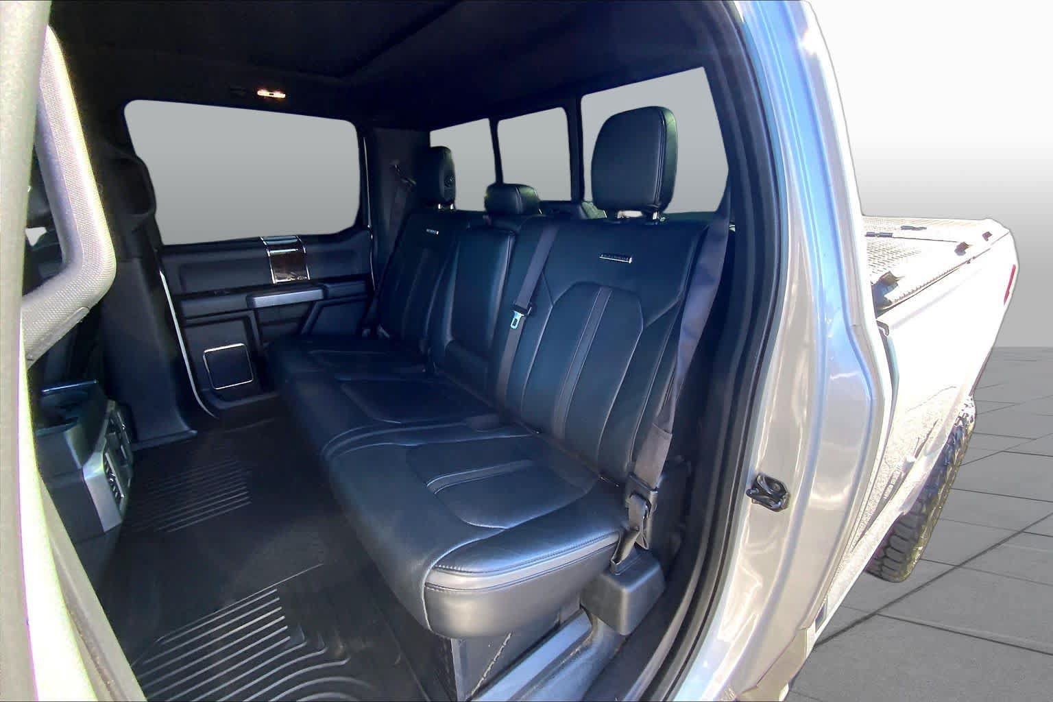 Used 2017 Ford F250 Platinum w/ Platinum Ultimate Package AWD/4WD image 21