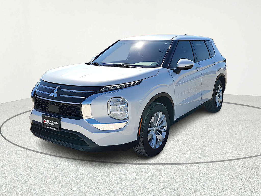New 2026 Mitsubishi Outlander ES