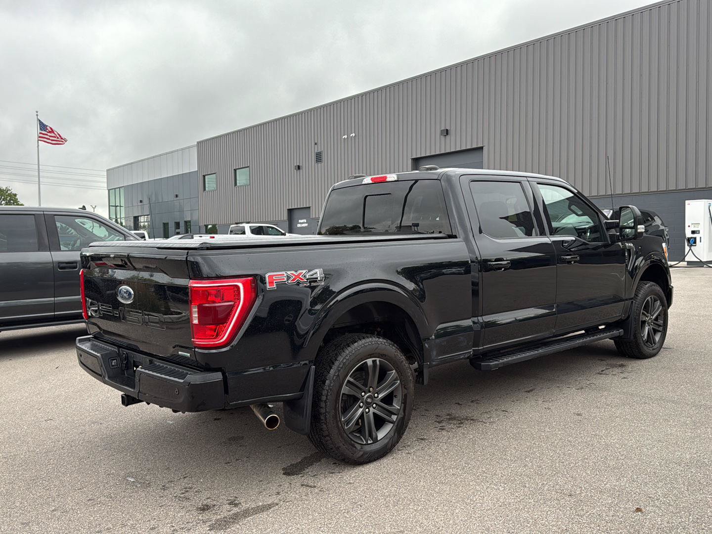 Used 2022 Ford F150 XLT w/ Equipment Group 302A High AWD/4WD image 3