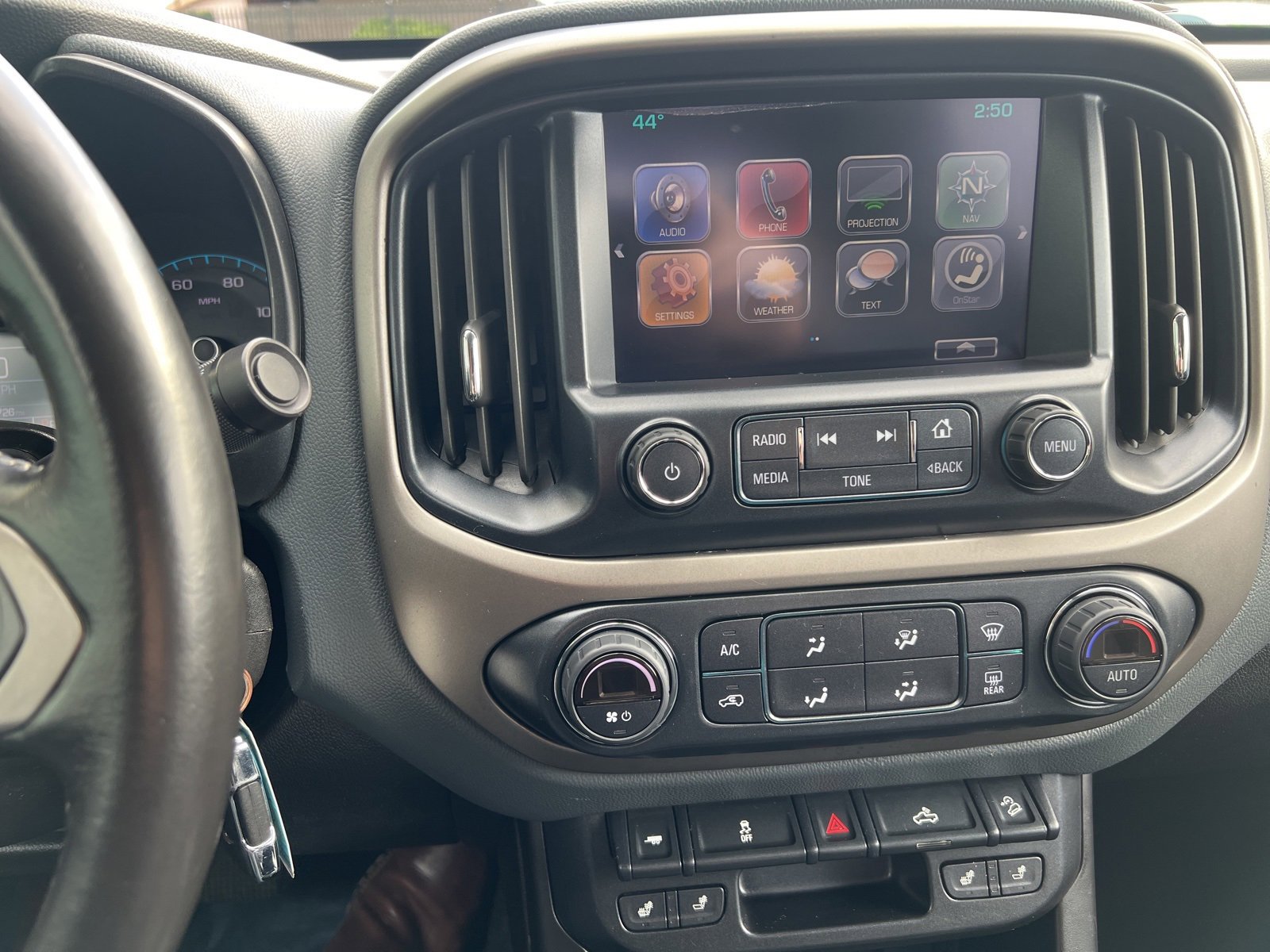 Used 2017 Chevrolet Colorado Z71 image 17