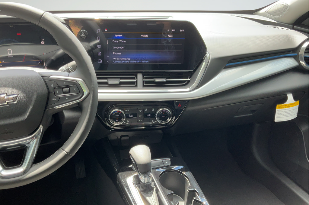 New 2026 Chevrolet Trax LT w/ Driver Confidence Package FWD image 14