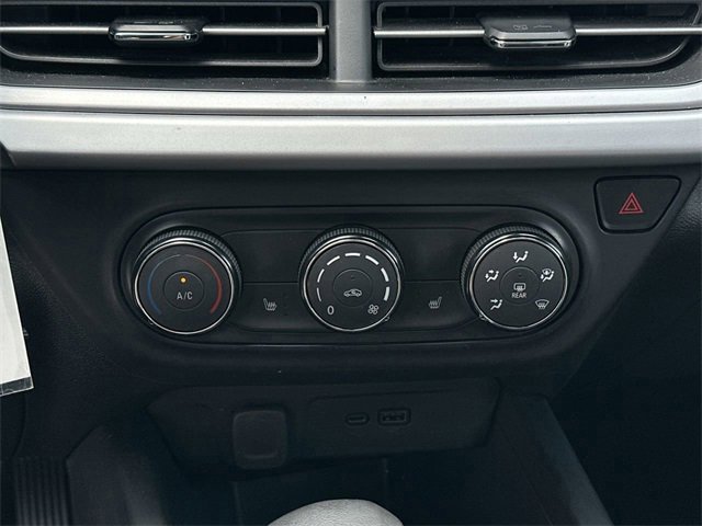 Used 2024 Chevrolet Trax LS w/ LS Convenience Package image 21