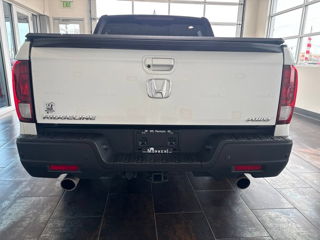 Used 2021 Honda Ridgeline Black Edition image 7