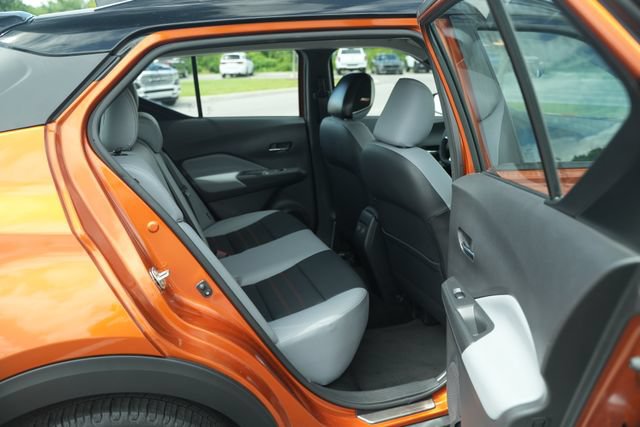Used 2021 Nissan Kicks SR w/ SR Premium Package FWD image 22