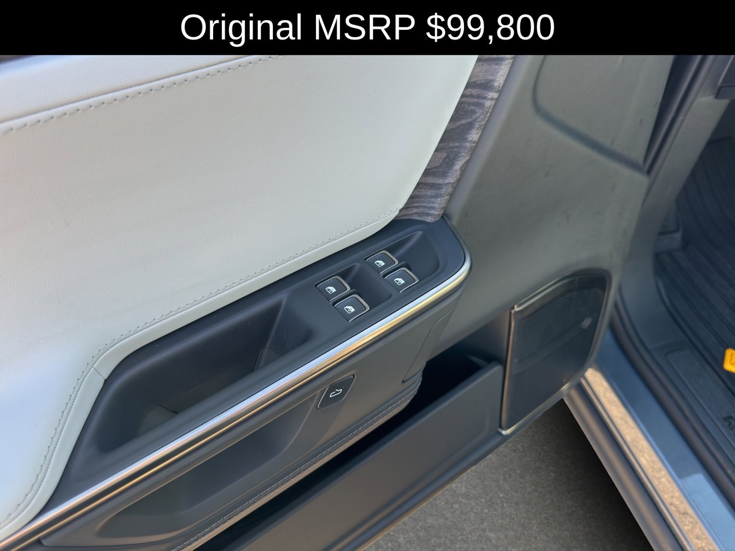 Used 2026 Rivian R1S Adventure Dual AWD/4WD image 12