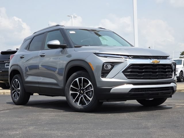 New 2026 Chevrolet TrailBlazer LT w/ Convenience Package FWD image 2