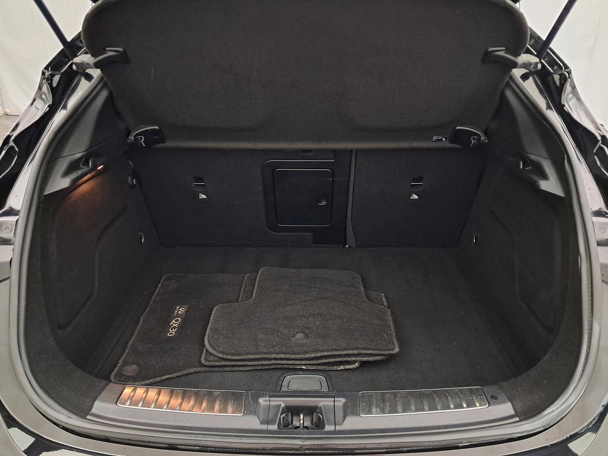 Used 2018 INFINITI QX30 AWD image 25