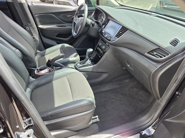 Certified 2021 Buick Encore Preferred w/ Safety Package FWD image 15