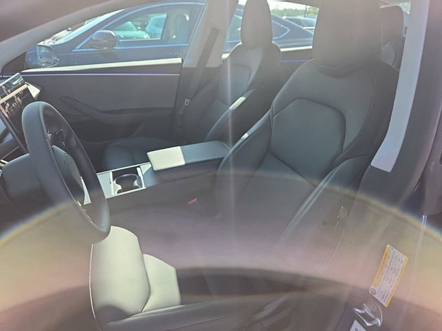 Used 2025 Tesla Model 3 Long Range RWD image 13
