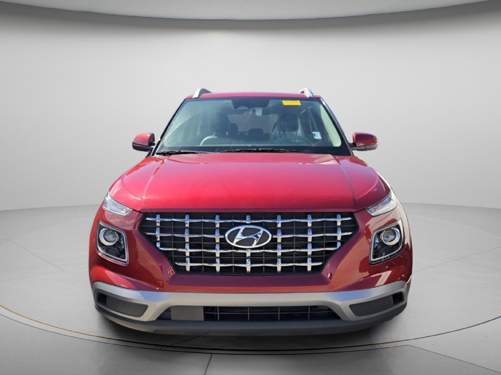 Certified 2024 Hyundai Venue Limited FWD image 3