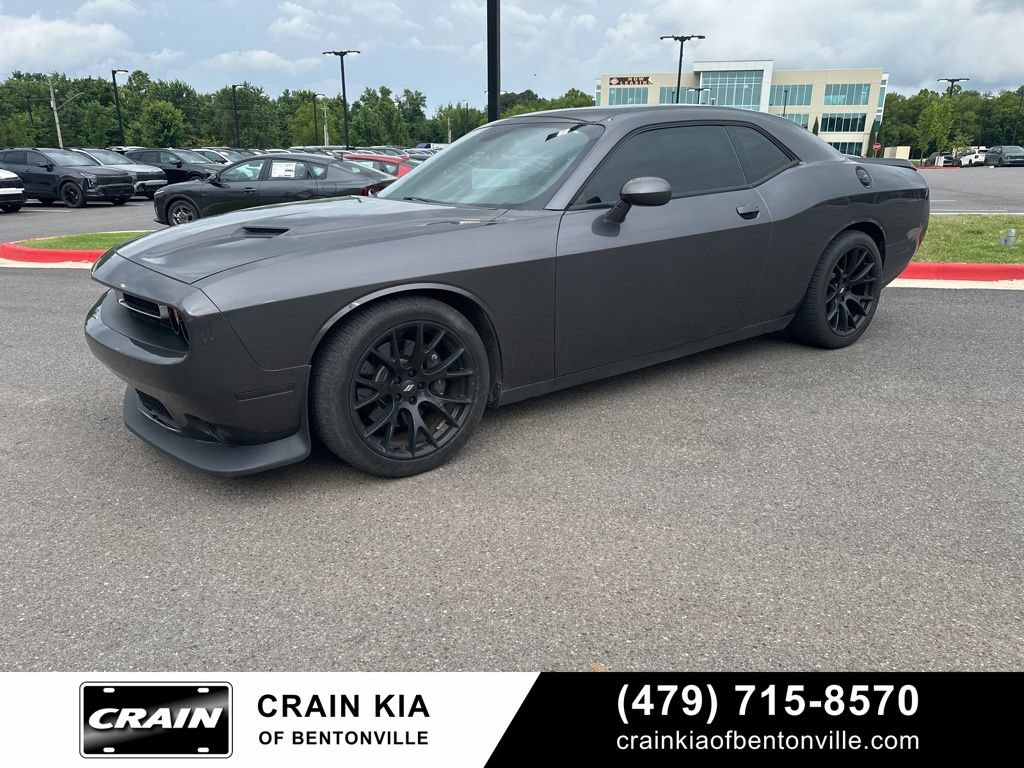 Used 2018 Dodge Challenger R/T Scat Pack w/ Leather Interior Group RWD image 2